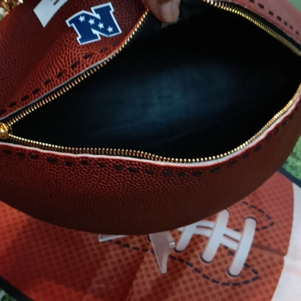 CHICAGO BEARS LIMITED EDITION HANDMADE Football Purse (GOOOOO BEARS) 🏈 - Picture 13 of 17